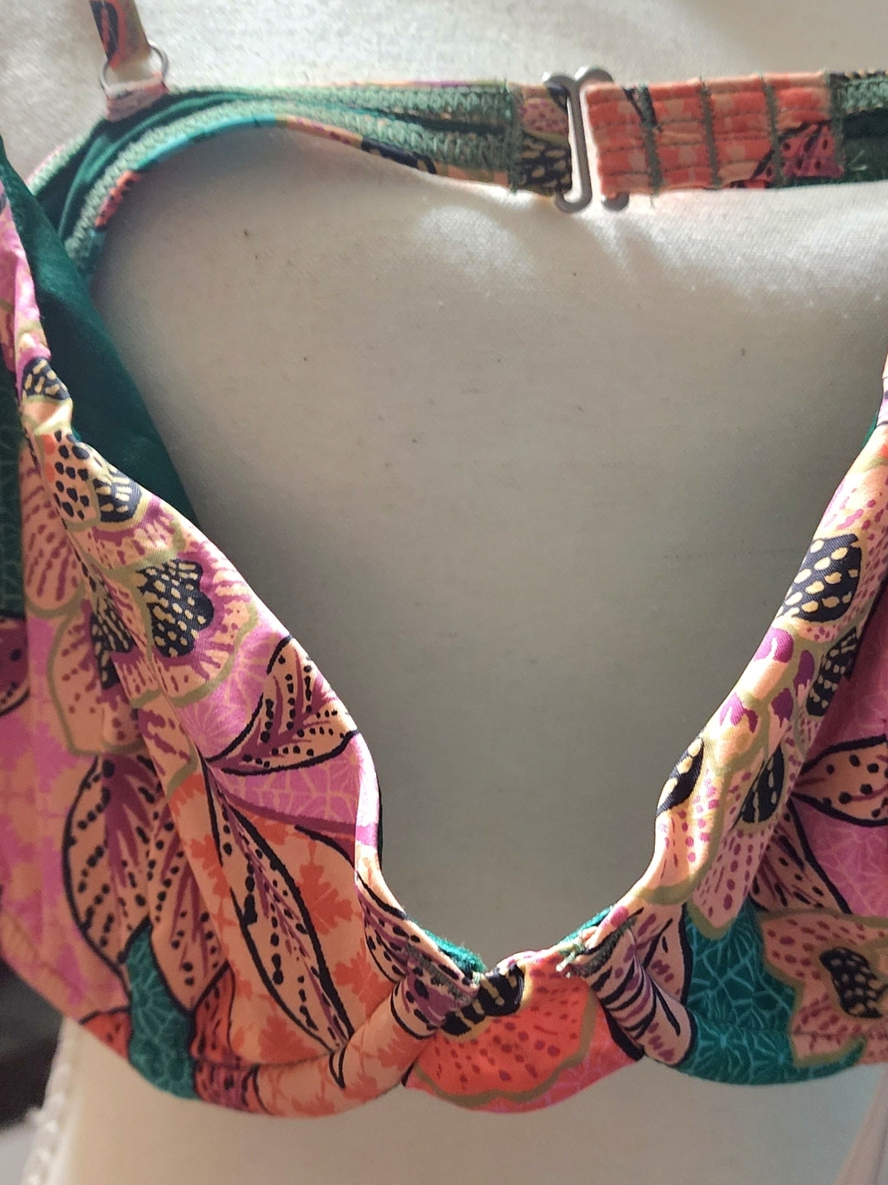 Billabong Women's Sz Lrg BIKINI TOP